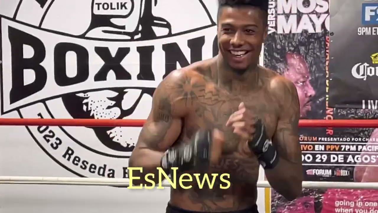 ES NEWS: Blueface Wearing Represent Hand Wraps